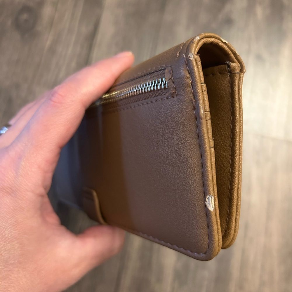 Steve Madden Camel Polyurethane Wallet - Picture 11 of 11